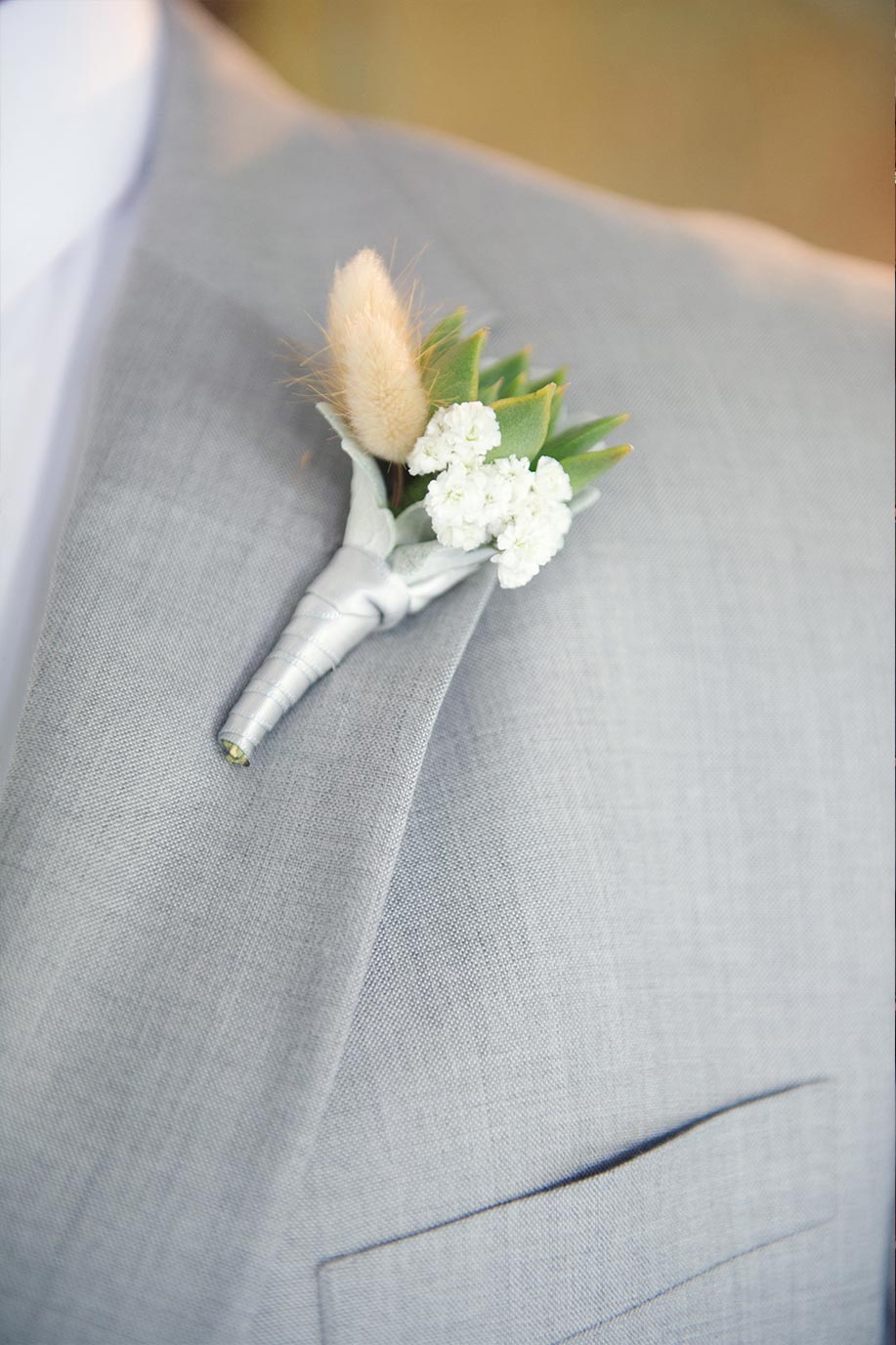 Babys Breath Wedding Boutonnieres