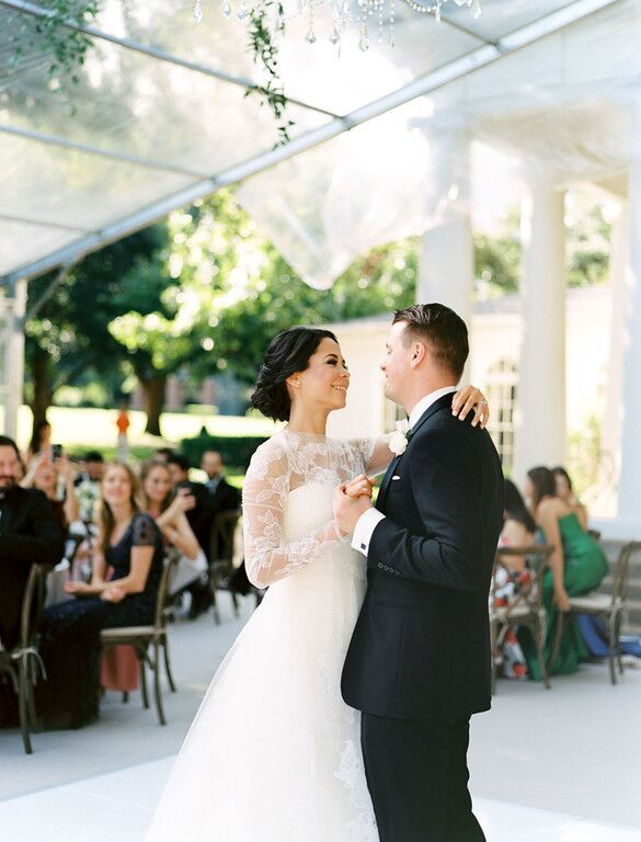 Bride and groom first dance at Arlington Hall